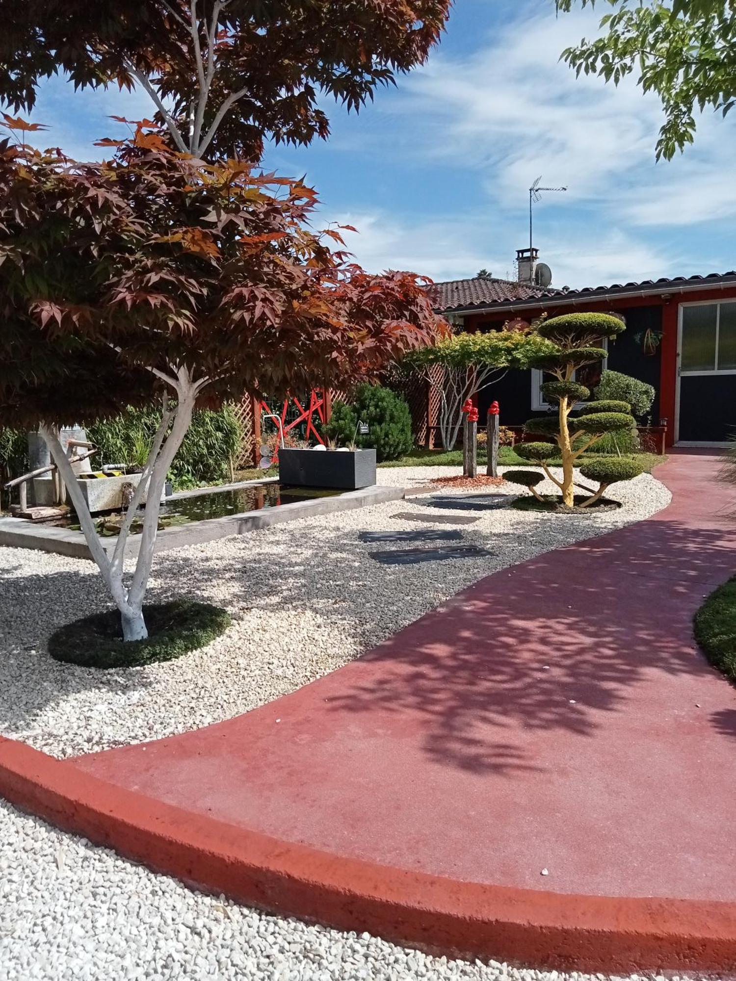 Une Pause Quelque Part Au Jardin Des Erables Et Des Niwakis Saint-Medard-de-Guizieres 외부 사진